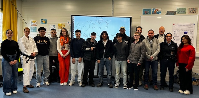 8a3d9da9 bd5c 4bd6 98b0 aa7747d98698